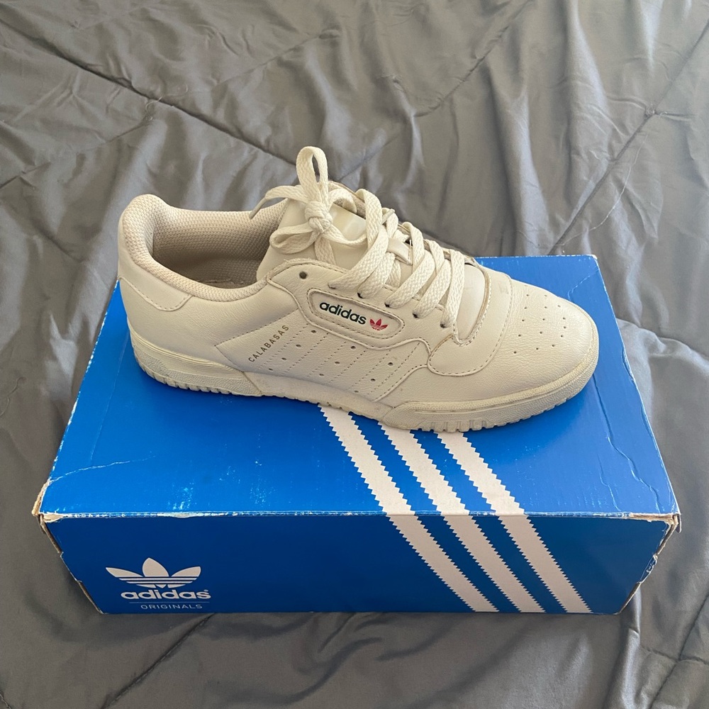 Yeezy Powerphase Adidas Off-White Size 7 Men’s/8.5 Women’s